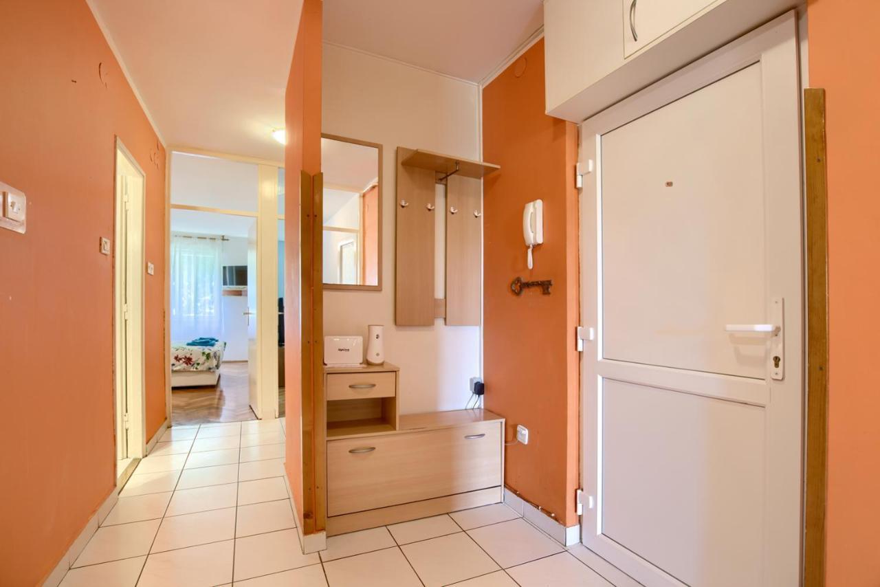 Apartment Stefan Pula Luaran gambar